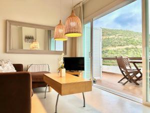 Luxury Duplex - 2 Terraces - Private Beach