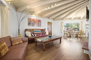 Taos Pine Home Entire House - Taos Junction