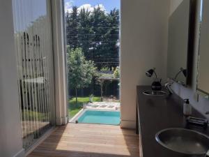 PILAR BARRIO PRIVADO con AMENITIES CASA 6 AMB CON PISCINA
