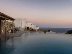 Impressive villa with views