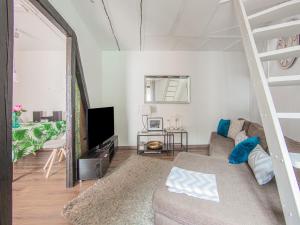 Maisonette in Taunus with Terrace & Trails