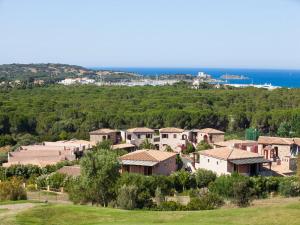 Sardinian-style apartment near beach img9
