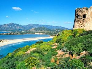 Three-room apartment with pool img22