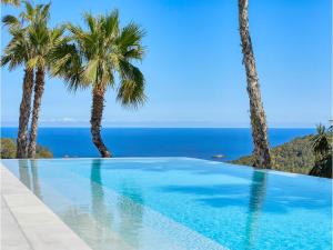 Villa in Ibiza with Panoramic Sea Views