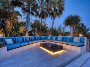 Villa in Ibiza with Panoramic Sea Views