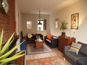 Holiday home in Noordwijkerhout with garden - 希勒霍姆