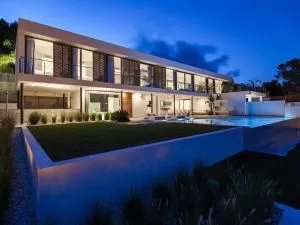 Amazing villa with infinity pool - Es Cubells