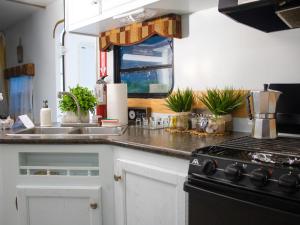 Brisas de Isabela Cozy Glamper 2