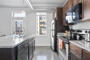 2 Downtown corner units with free parking