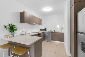 Coral Poolside - Resort Living by Cairns Esplanade