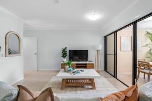 Coral Poolside - Resort Living by Cairns Esplanade