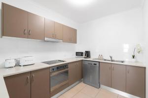 Coral Poolside - Resort Living by Cairns Esplanade