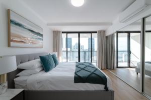 Lux 39th floor 3br 2bath, River view, Pool, Gym, Wifi