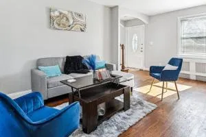 Feel Good Home, Kingbed, Free parking, Backyard - 海厄茨维尔