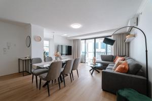 Lux 39th floor 3br 2bath, River view, Pool, Gym, Wifi