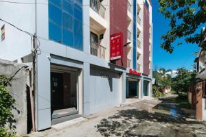 RedDoorz at Isabelita Hotel Tuguegarao City