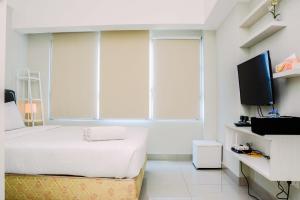 Relax Studio Apartment Springlake Summarecon Bekasi By Travelio