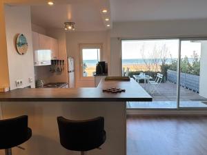 Appartement 3 pièces avec accès direct plage et WiFi - FR-1-487-377