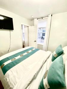 Escape to Spectacular Skyline 12Mints From NYCity