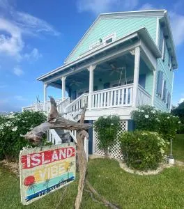 Island Vibe By the Sea - James Cistern