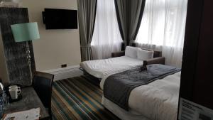 Family Room room in The Hippodrome Wetherspoon