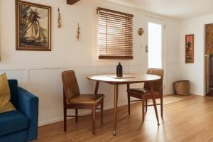 BAY PROPERTIES . The Sailors Bungalow