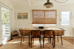 BAY PROPERTIES . The Sailors Upper Deck