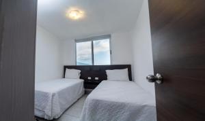 Condo 9, San Francisco Tower