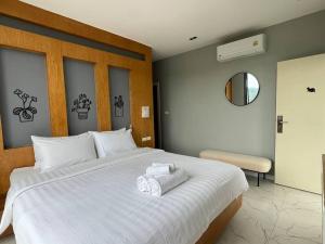 Seaview 2 BR Spacious Modern Duplex near Kamala beach