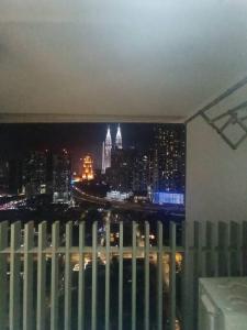 COL 108B Modern KLCC Balcony View & Infinity Pool