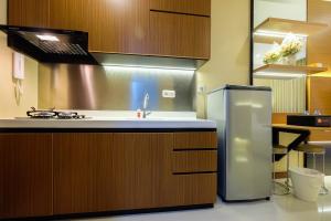 Warm Cozy Studio Room Signature Park Grande Apartment By Travelio