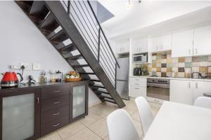 1 Bedroomed Serendipity Cottage West Beach, Cape Town