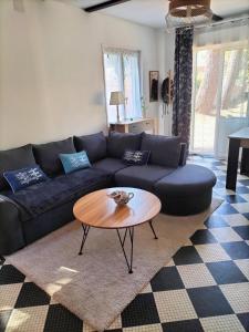 Maison à 50 M de la plage sous les pins