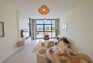 Rooftop Pool - Designers Choice - Full Canal View