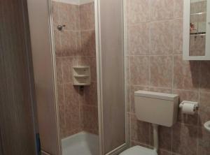 Bright and Modern: Fully Furnished Krk Apartments with Private Parking