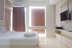 Spacious & Comfortable Studio Apartment at Bale Hinggil By Travelio