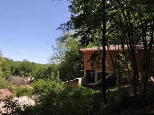 chalet sur pilotis en perigord