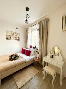 Lumina cozy apartment near Manufactura