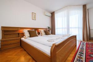 The Hill House Free Parking