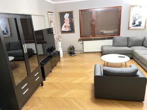Three-Bedroom Premium Apartment room in Park Hotell