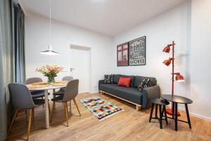 Apartamenty Tespis - Historic House next to the Cathedral in the City Centre