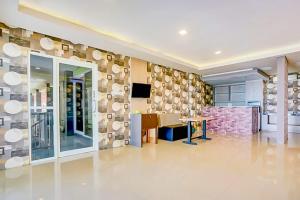 Grand Hills Hotel Near Ketapang Banyuwangi Mitra RedDoorz