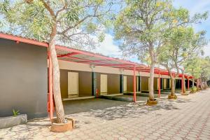 Grand Hills Hotel Near Ketapang Banyuwangi Mitra RedDoorz