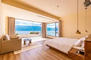 大理阳和光悬崖海景私汤酒店洱海店 - Wasezhen