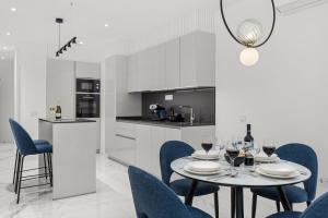 7 Luxury Suites By Karat