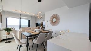 SUNSET CLIFFS boho style apartment
