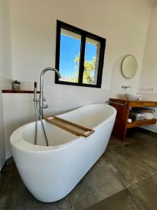 Villas Villa d-Exception avec Vue Panoramique et Piscine : photos des chambres