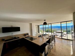 Villas Villa d-Exception avec Vue Panoramique et Piscine : Villa