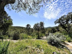 Villa Cigalou pour 8 personnes avec piscine chauffée et petite vue mer au domaine de Valcros à La Londe les Maures