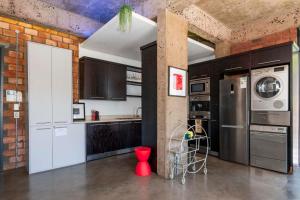 Manhattan-style 2-bedroom apartment